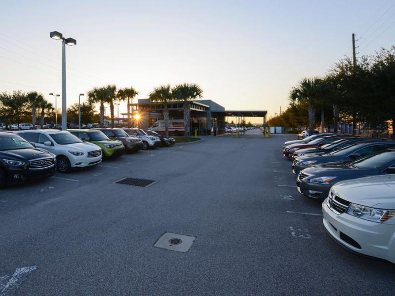 Omni Airport Parking Spot Deals, MCO Long Term Parking Lot Reviews - MCO