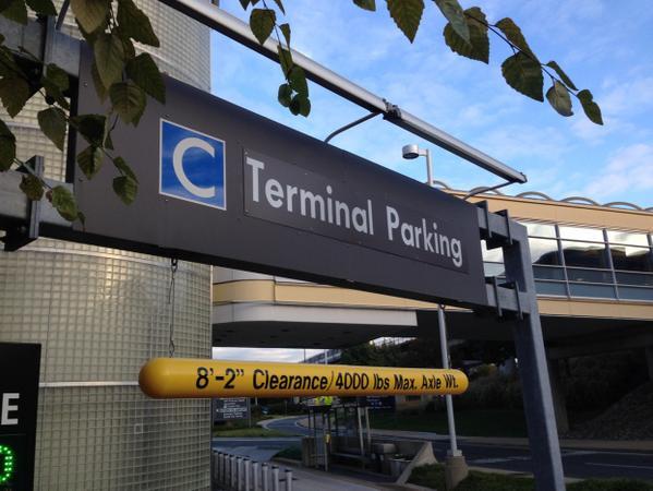 ronald reagan national airport parking